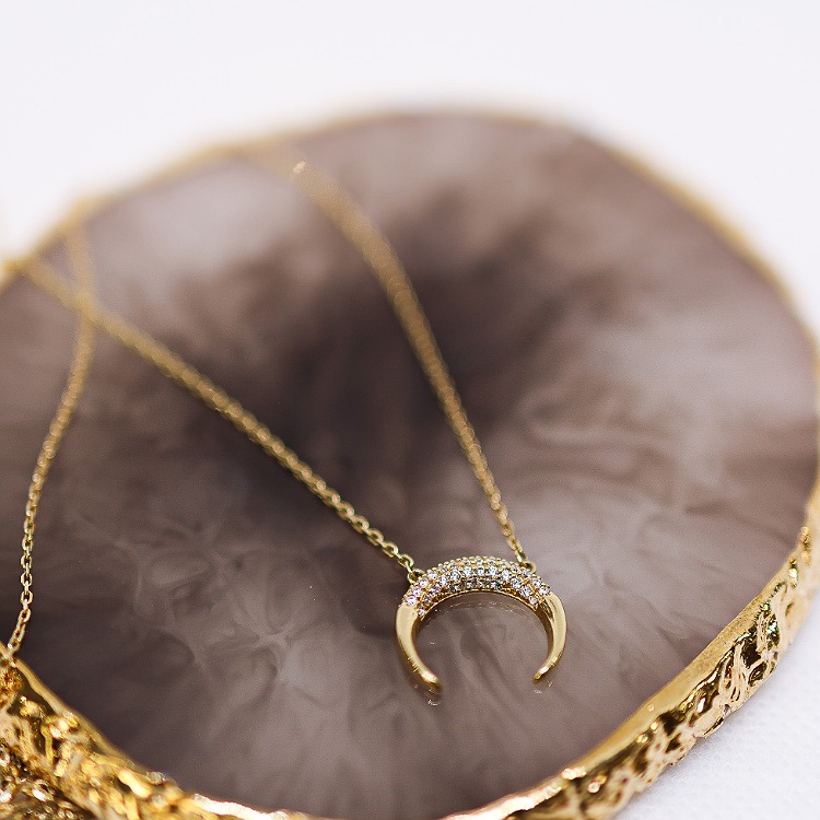 Celebrytka złota – półksiężyc z cyrkoniami – Złoto próba 585 - Jubiler Brilliance