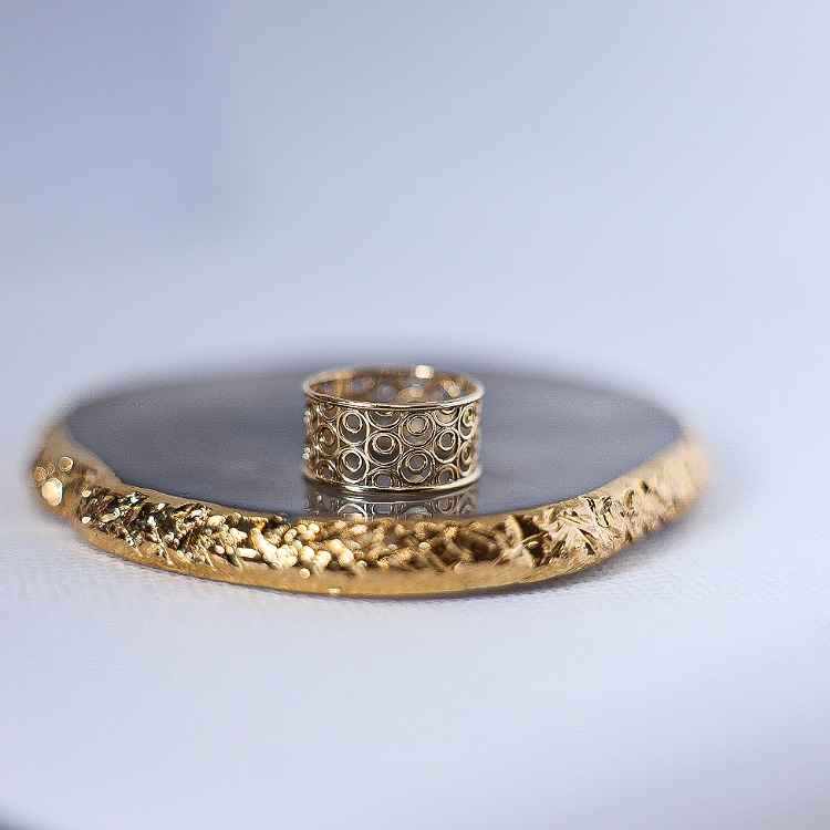 Pierścionek złoty – szeroki ażur rozmiar 18 – Złoto próba 585 - Jubiler Brilliance